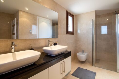5 Bedroom Villa For Sale - Alexander Heights, Western Plateau, Aphrodite Hills, Paphos: 1174 05 – ID 1174 - Comark Estates