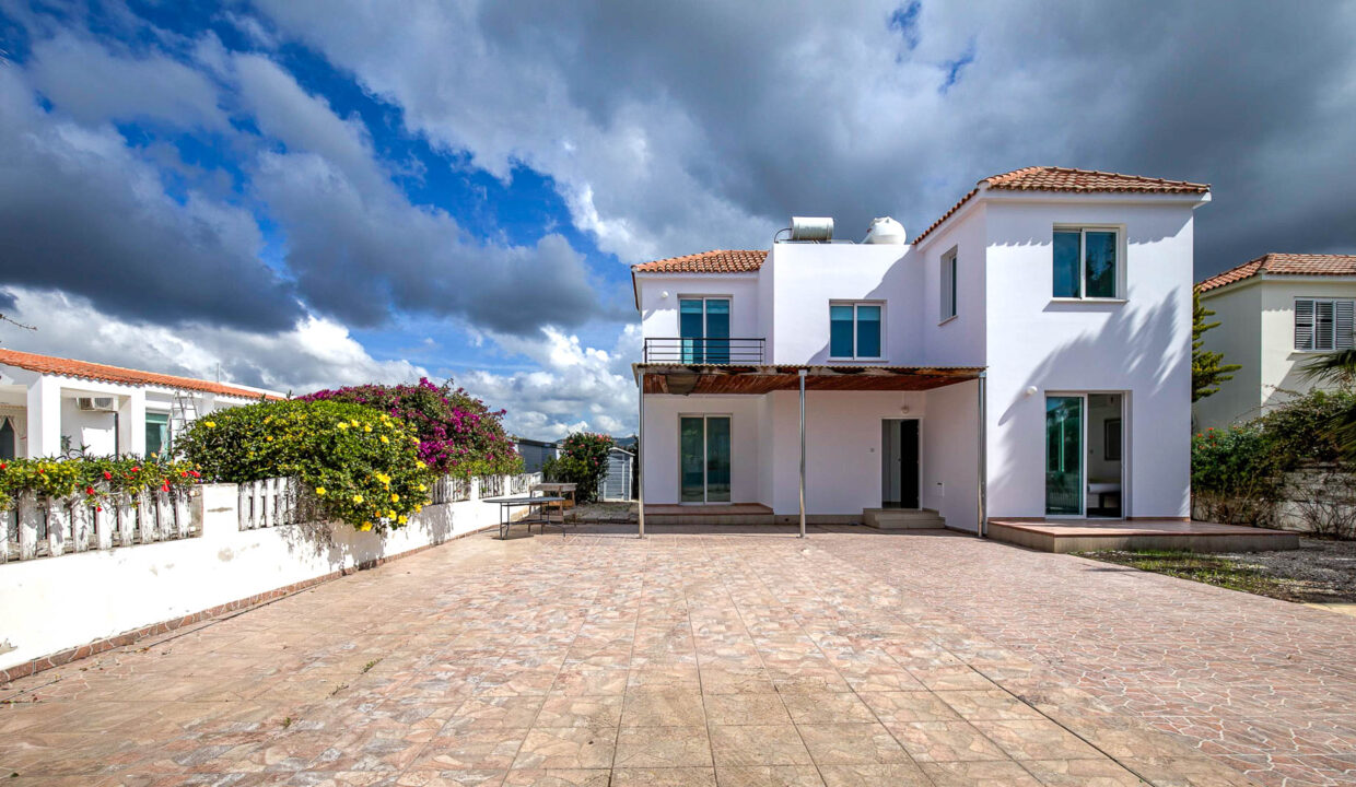 4 Bedroom Villa For Sale - Mandria Village, Paphos: ID 1191 01 - ID 1191 - Comark Estates