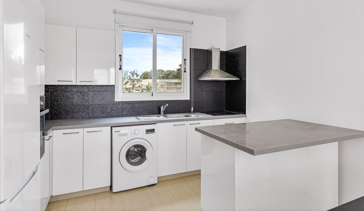 4 Bedroom Villa For Sale - Mandria Village, Paphos: ID 1191 19 - ID 1191 - Comark Estates