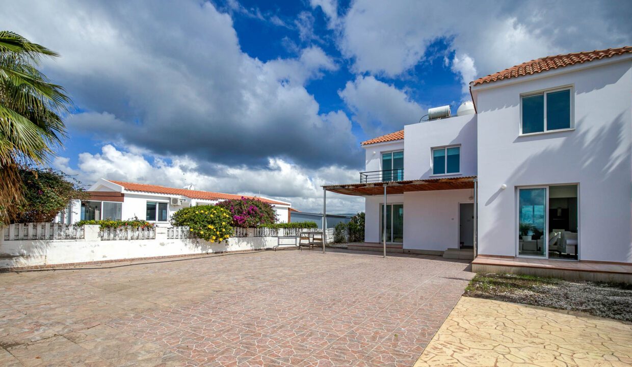 4 Bedroom Villa For Sale - Mandria Village, Paphos: ID 1191 02 - ID 1191 - Comark Estates