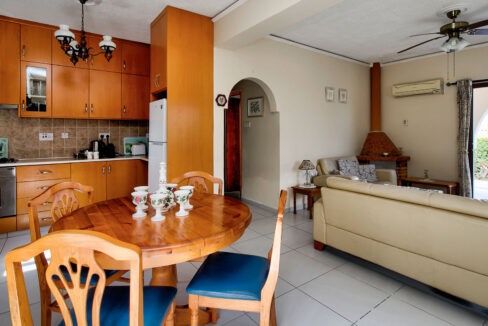 2 Bedroom Bungalow For Sale - Pissouri Bay, Pissouri, Limassol: ID 1192 11 - ID 1192 - Comark Estates