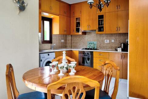 2 Bedroom Bungalow For Sale - Pissouri Bay, Pissouri, Limassol: ID 1192 12 - ID 1192 - Comark Estates