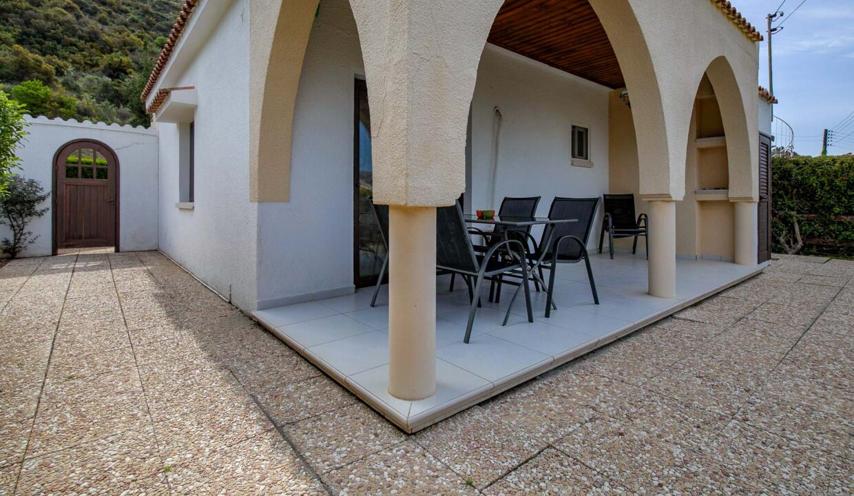 2 Bedroom Bungalow For Sale - Pissouri Bay, Pissouri, Limassol: ID 1192 22 - ID 1192 - Comark Estates