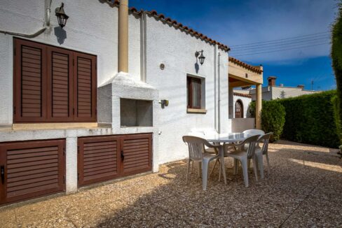 2 Bedroom Bungalow For Sale - Pissouri Bay, Pissouri, Limassol: ID 1192 08 - ID 1192 - Comark Estates