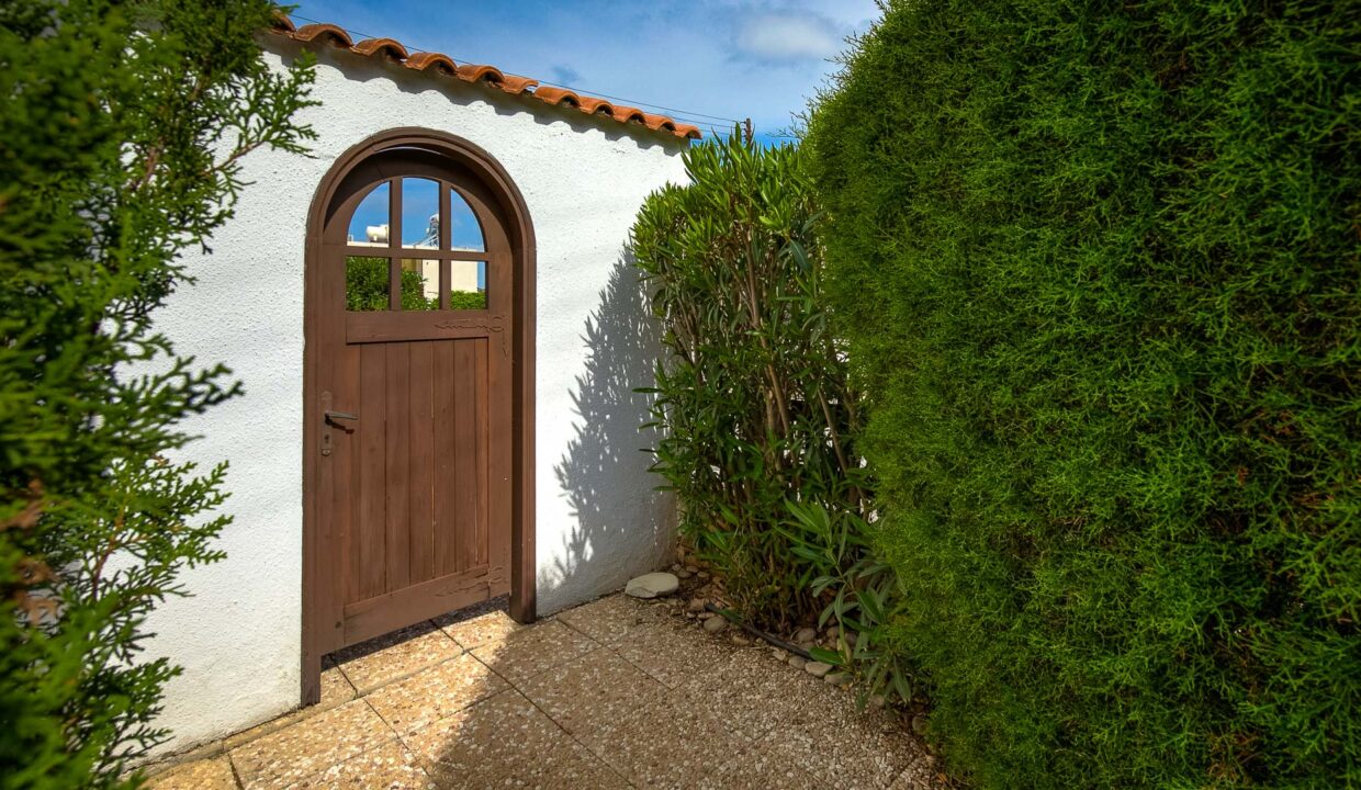 2 Bedroom Bungalow For Sale - Pissouri Bay, Pissouri, Limassol: ID 1192 09 - ID 1192 - Comark Estates