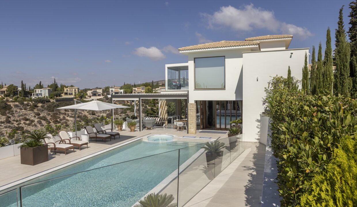 6 Bedroom Villa For Sale - Eastern Plateau, Aphrodite Hills, Paphos: ID 1196 14 – ID 1196 - Comark Estates