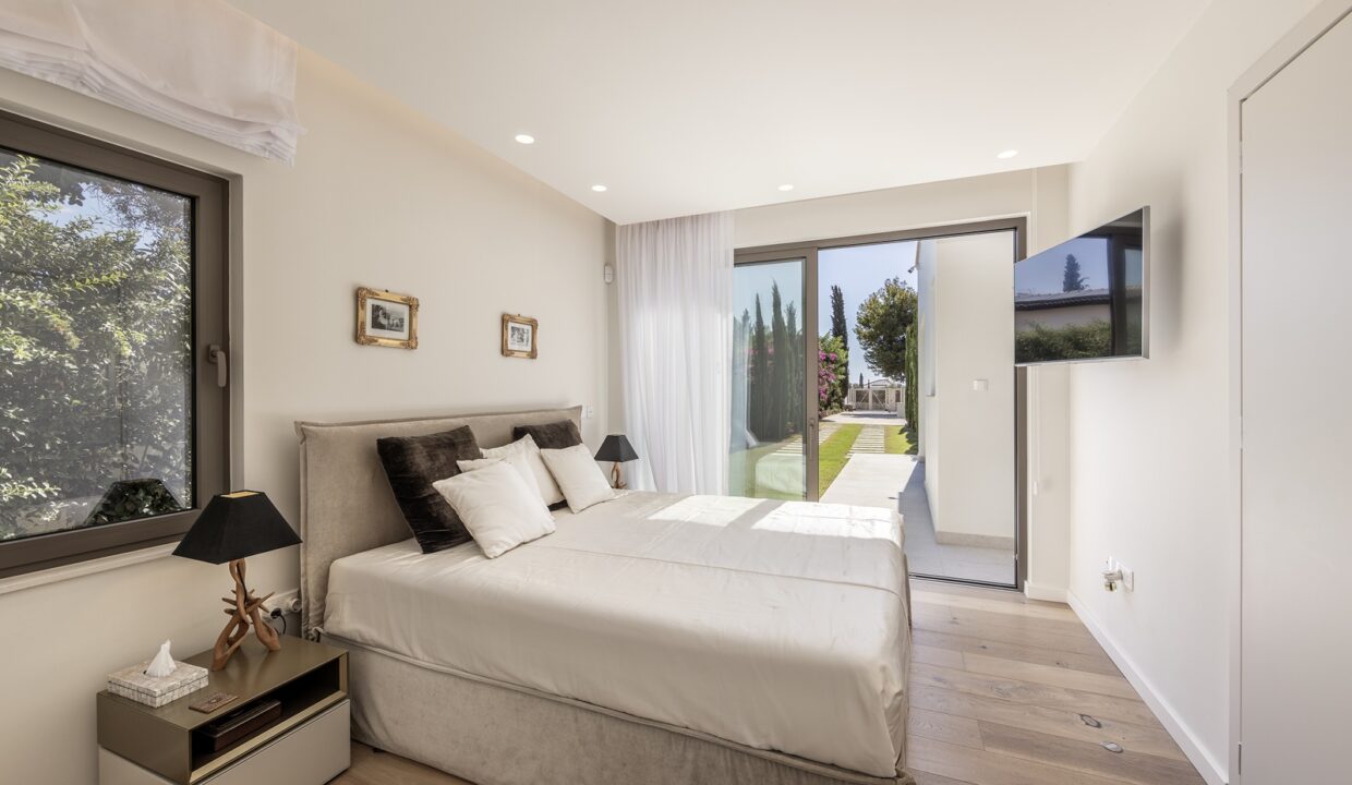 6 Bedroom Villa For Sale - Eastern Plateau, Aphrodite Hills, Paphos: ID 1196 19 – ID 1196 - Comark Estates