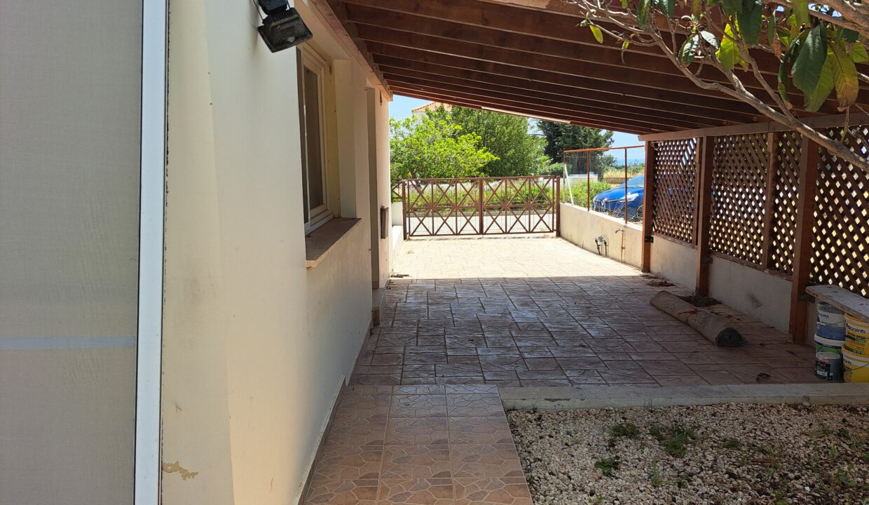 3 Bedroom Villa - Long Term Rental, Pissouri Village, Limassol: ID 1198 12 - ID 1198 - Comark Estates