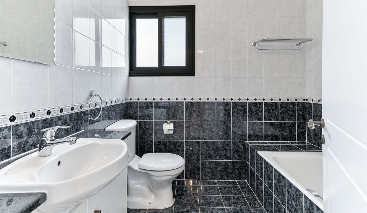3 Bedroom Villa For Sale - Pissouri, Pissouri Village, Limassol: ID 1206 10 - ID 1206 - Comark Estates