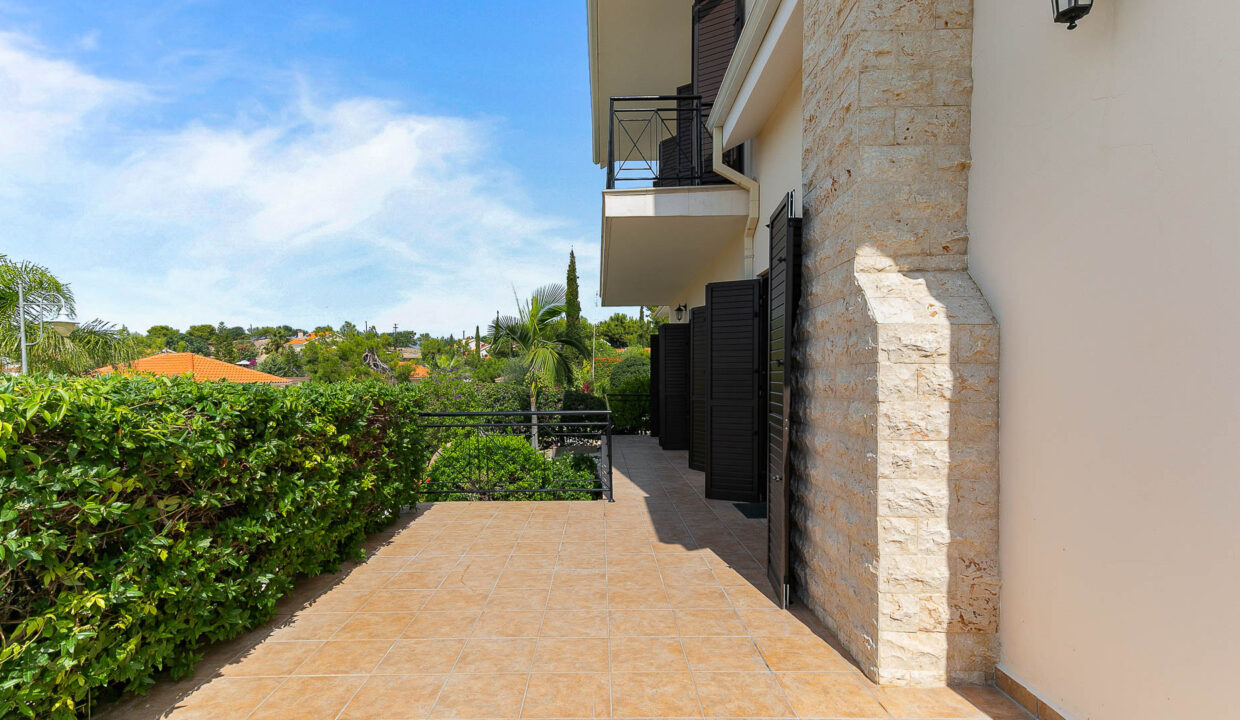 3 Bedroom Villa For Sale - Pissouri, Pissouri Village, Limassol: ID 1206 30 - ID 1206 - Comark Estates