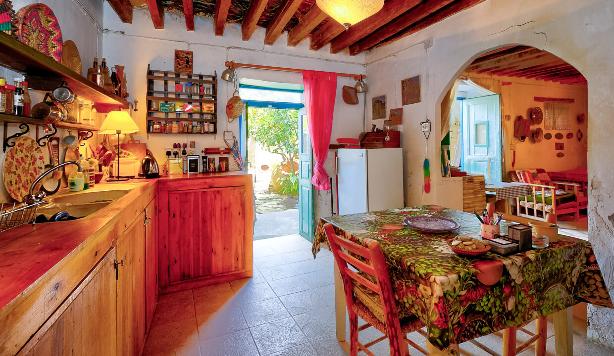 2 Bedroom Village House For Sale - Arsos Village, Limassol: ID 1195 20 - ID 1195 - Comark Estates