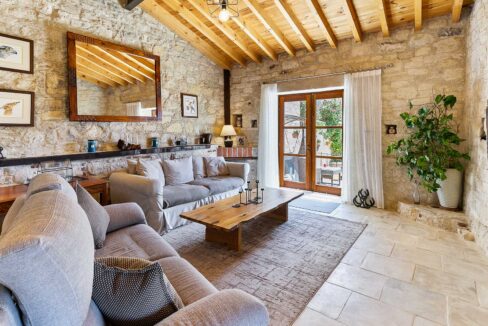 2 Bedroom Village House For Sake - Vouni, Vouni Village, Limassol: ID 1207 12 - ID 1207 - Comark Estates