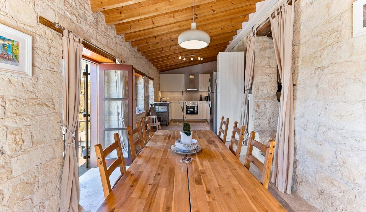 2 Bedroom Village House For Sake - Vouni, Vouni Village, Limassol: ID 1207 20 - ID 1207 - Comark Estates