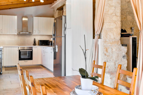 2 Bedroom Village House For Sake - Vouni, Vouni Village, Limassol: ID 1207 22 - ID 1207 - Comark Estates