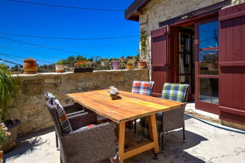 2 Bedroom Village House For Sake - Vouni, Vouni Village, Limassol: ID 1207 06 - ID 1207 - Comark Estates
