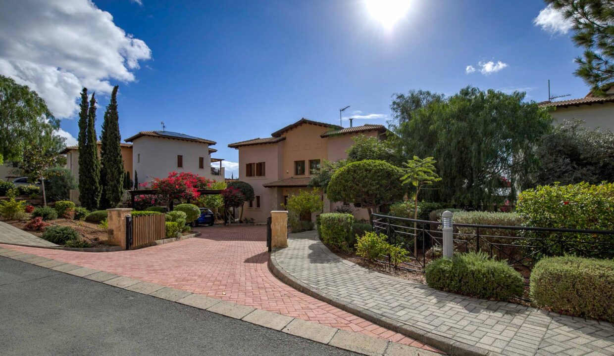 4 Bedroom Villa For Sale - Western Plateau, Aphrodite Hills, Paphos: ID 1211 01 – ID 1211 - Comark Estates