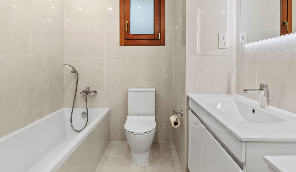 4 Bedroom Villa For Sale - Western Plateau, Aphrodite Hills, Paphos: ID 1211 21 – ID 1211 - Comark Estates