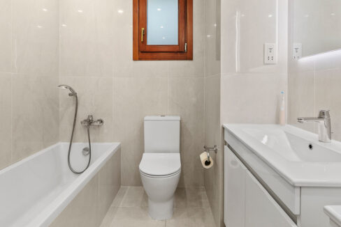 4 Bedroom Villa For Sale - Western Plateau, Aphrodite Hills, Paphos: ID 1211 21 – ID 1211 - Comark Estates