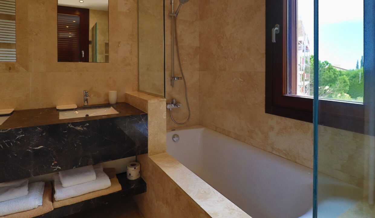 5 Bedroom Villa For Sale - Western Plateau, Aphrodite Hills, Paphos: ID 1214 13 – ID 1214 - Comark Estates