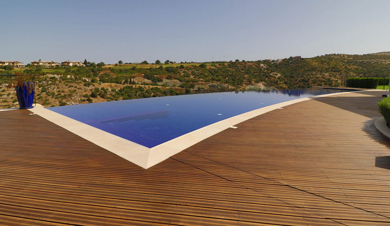 4 Bedroom Villa For Sale - Eastern Plateau, Aphrodite Hills, Paphos: ID 1215 30 – ID 1215 - Comark Estates