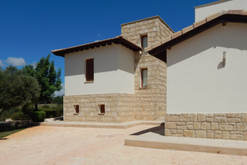 5 Bedroom Villa For Sale - Eastern Plateau, Aphrodite Hills, Paphos: ID 1217 12 – ID 1217 - Comark Estates