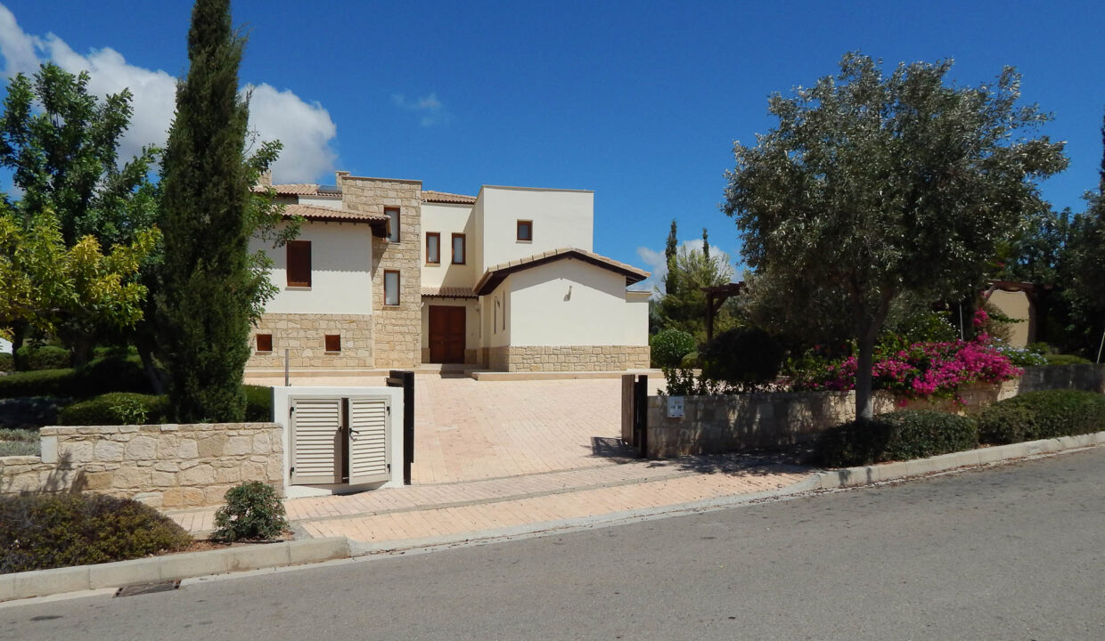 5 Bedroom Villa For Sale - Eastern Plateau, Aphrodite Hills, Paphos: ID 1217 27 – ID 1217 - Comark Estates