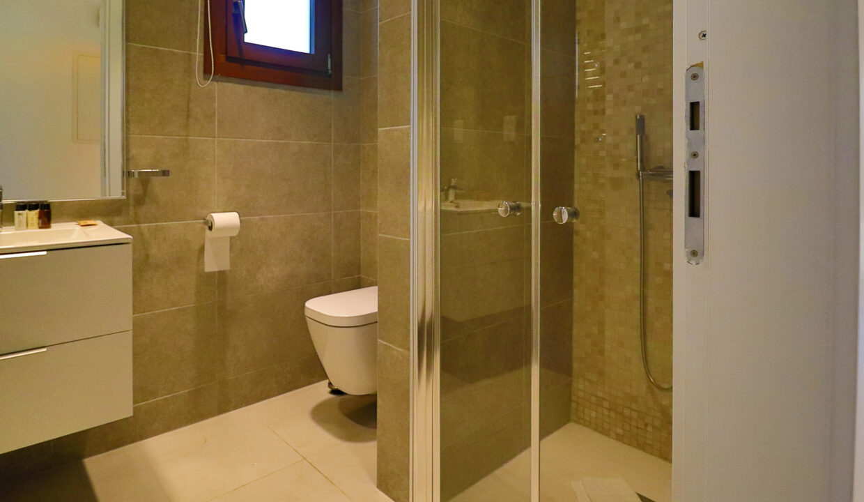 4 Bedroom Townhouse For Sale - Western Plateau, Aphrodite Hills, Paphos: ID 1218 25 – ID 1218 - Comark Estates