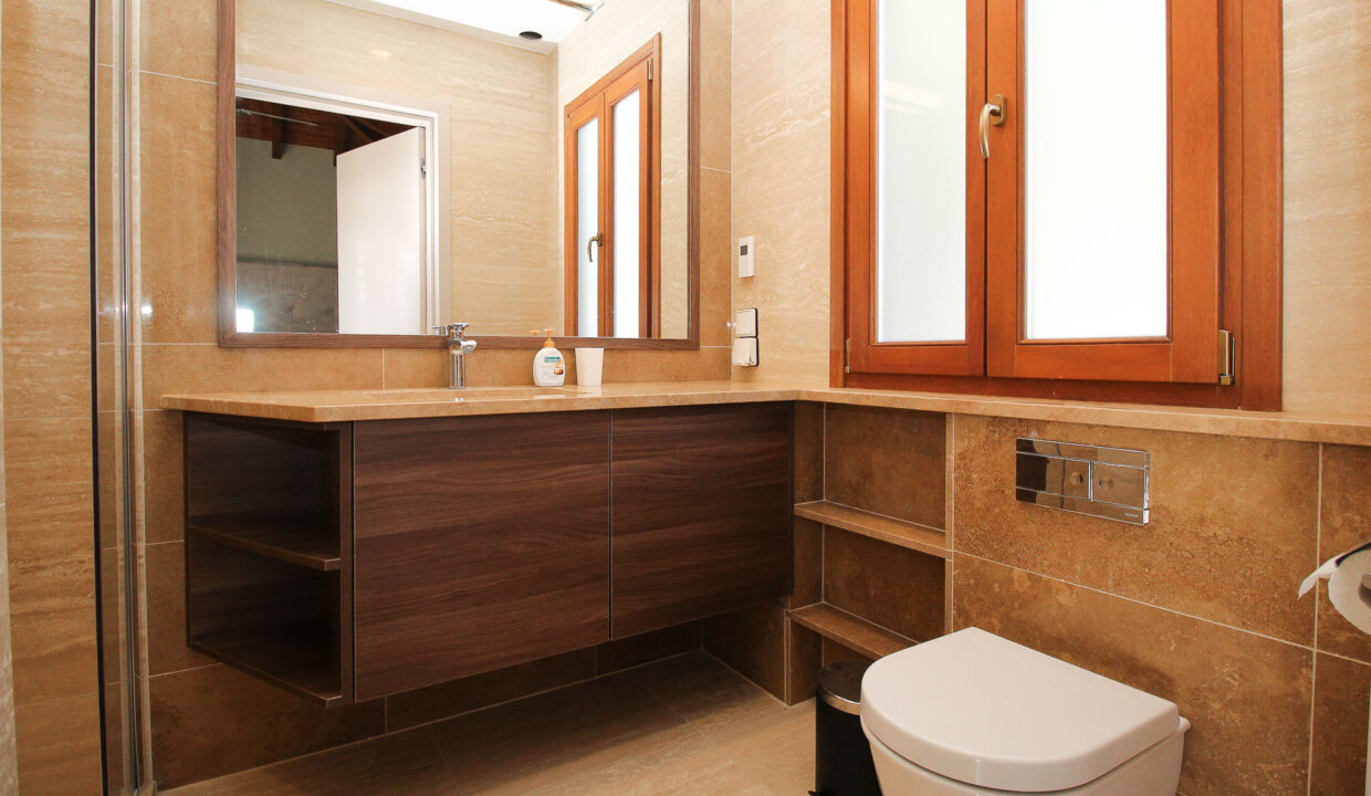 6 Bedroom Villa For Sale - Eastern Plateau, Aphrodite Hills, Paphos: ID 1226 33 – ID 1226 - Comark Estates