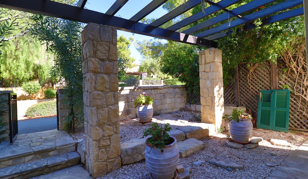 2 Bedroom Townhouse For Sale - Adonis Village, Aphrodite Hills, Paphos: ID 1231 10 – ID 1231 - Comark Estates
