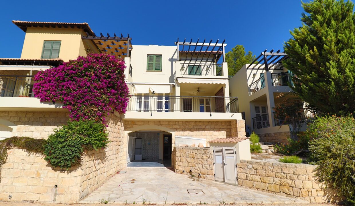 2 Bedroom Townhouse For Sale - Adonis Village, Aphrodite Hills, Paphos: ID 1231 25 – ID 1231 - Comark Estates