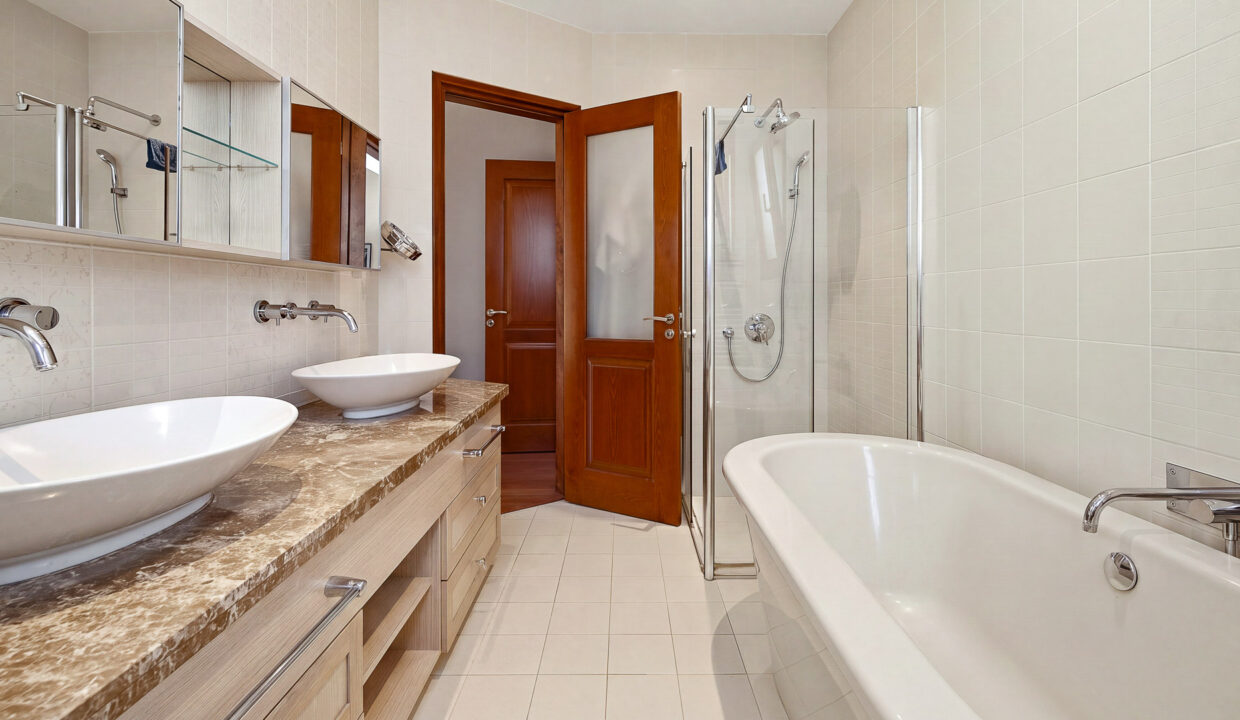 3 Bedroom Villa For Sale - Eastern Plateau, Aphrodite Hills, Paphos: ID 1235 32 – ID 1235 - Comark Estates